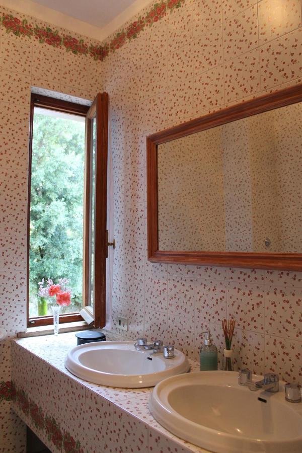 スポレート Casa Arezzolaヴィラ エクステリア 写真